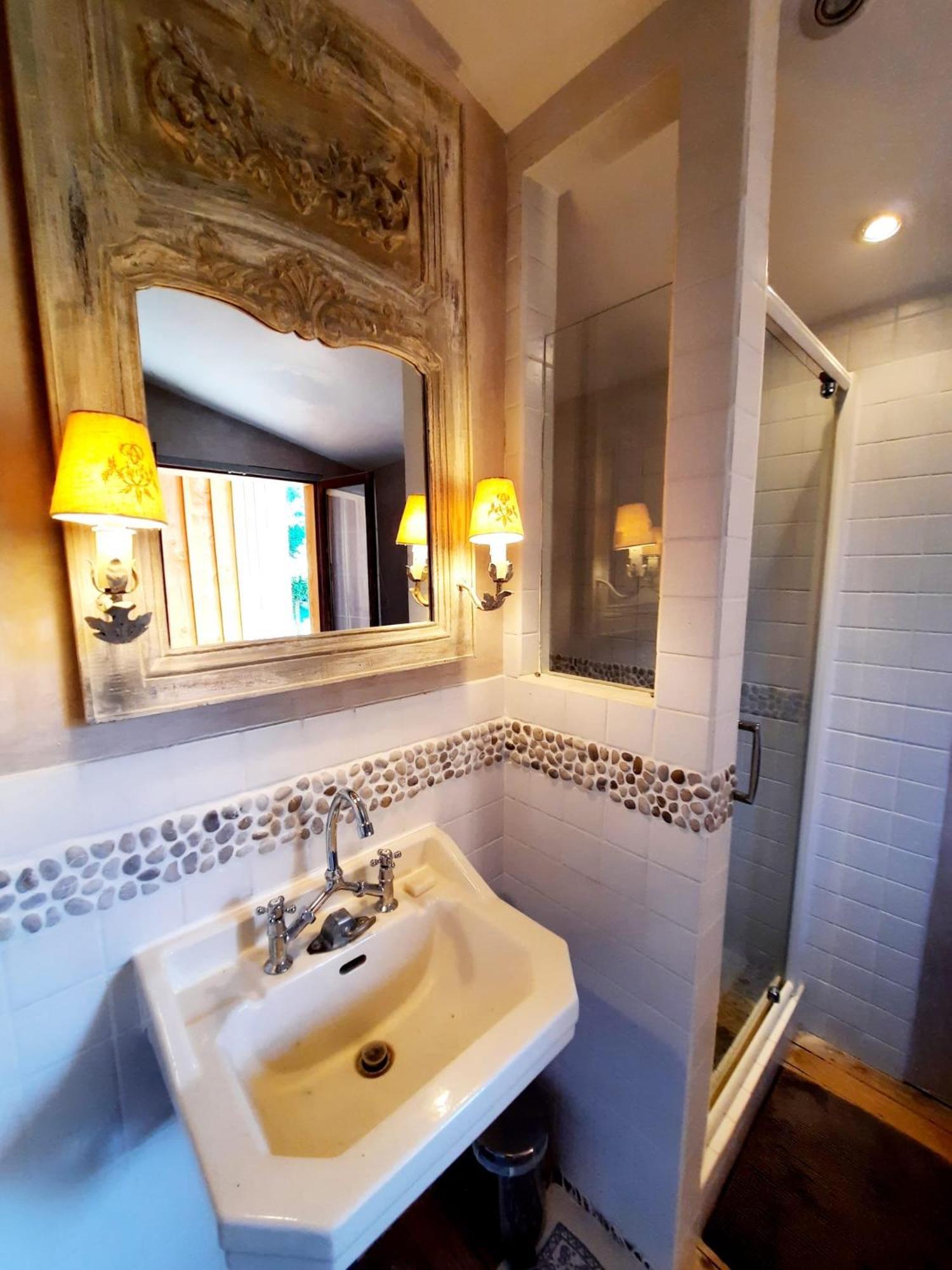 サンリス Pierres Et Jardins Bed & Breakfast エクステリア 写真